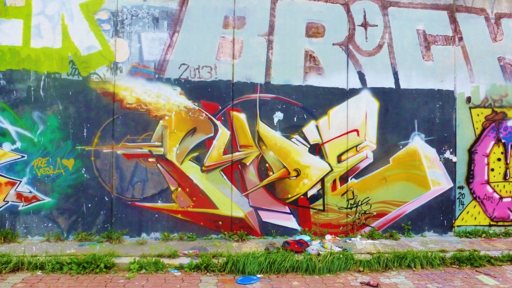 September and Graffiti in Prague 140